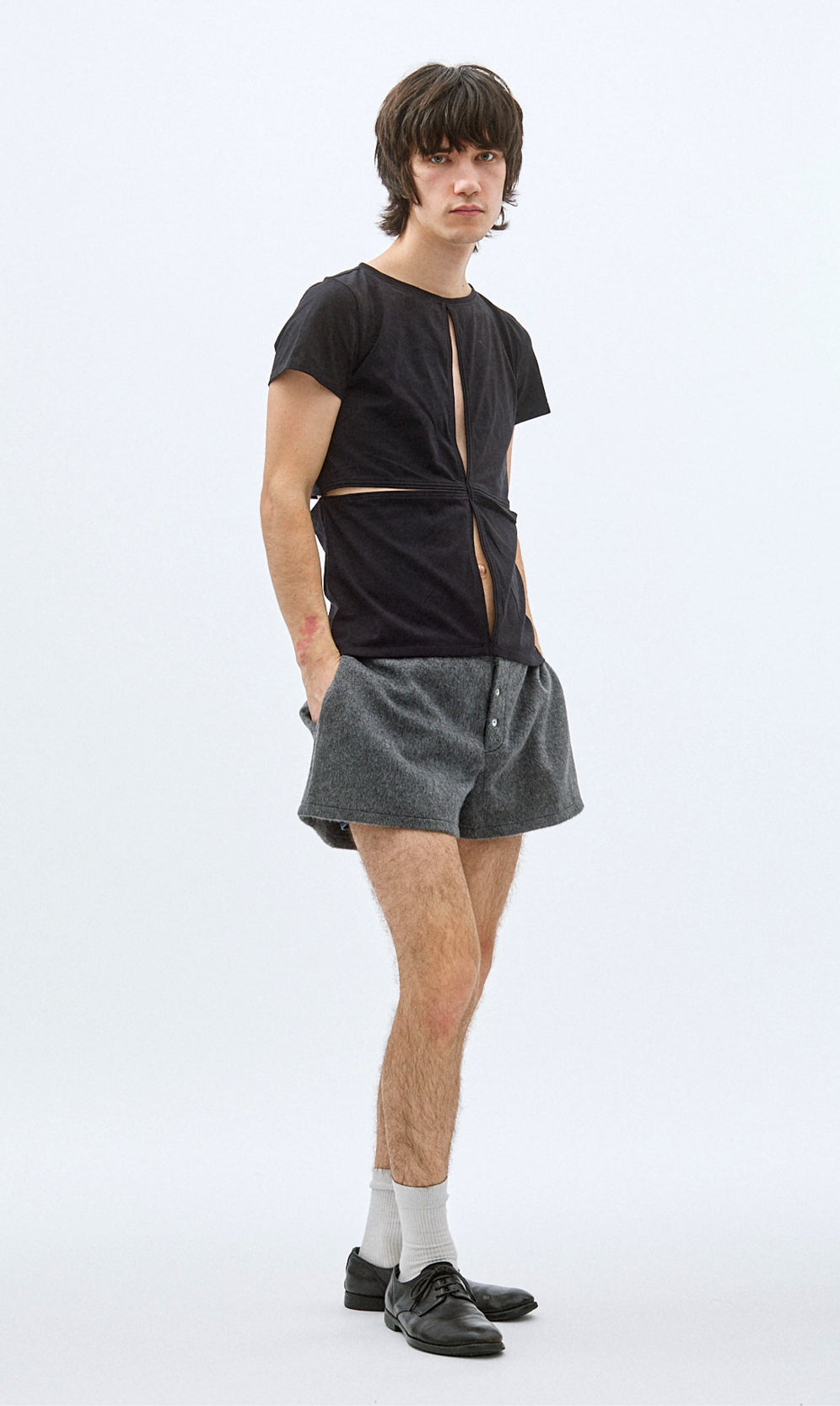 SLIT TEE SHORT SLEEVE (BLACK)