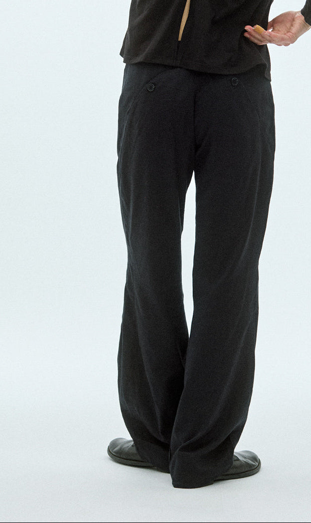 CURVED TROUSERS (BLACK)